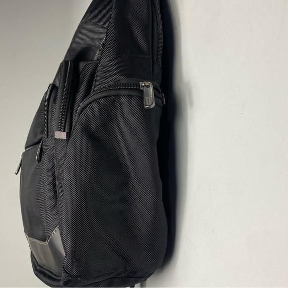 TARGUS 15.6” Legend IQ Backpack - Picture 6 of 14